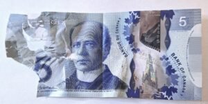 Mangled and mutilated: Ottawa’s banknote rescue service